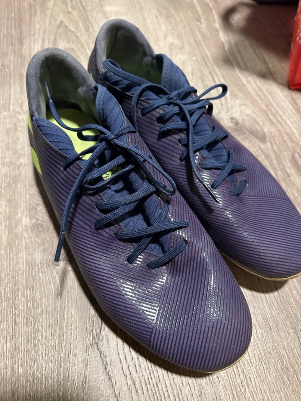 Men's Navy Athletic Sneakers with Neon Accent